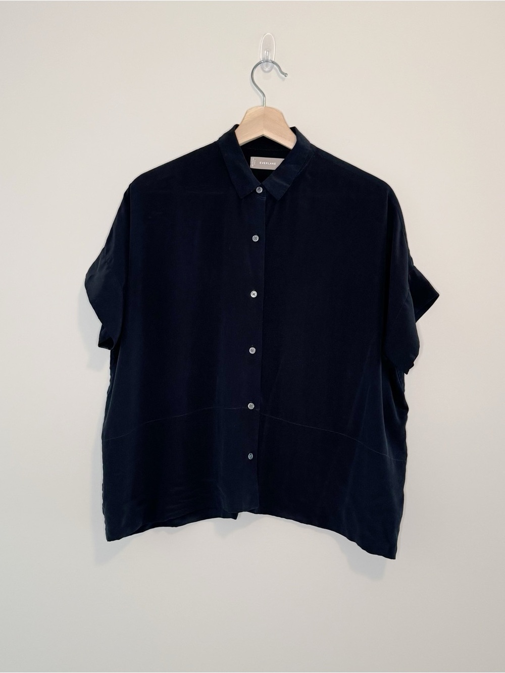 Everlane The Boxy Shirt In Washable Silk Black Button Down Size 2